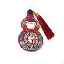 Abridor de garrafas com ímã de geladeira Creative Red Gourd PVC 63g