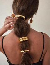 Acessório de cabelo presilha elastico dourado blogueira moda