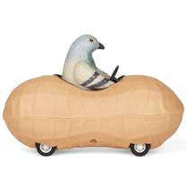 Acessórios de brinquedo Archie Mcphee Pigeon em um carro de amendoim Acessórios de brinquedo Archie Mcphee Pigeon em um carro de amendoim