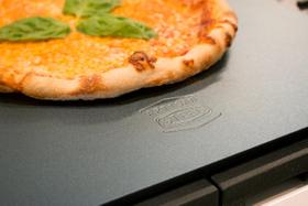Aço para Pizza Artisan Steel 41 x 36 cm, Alta Resistência, Fabricado nos EUA