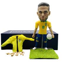 Action Figure Neymar Jr Jogador Seleção Com Jaleco de Pano Coleção Craques do Futebol Action Figure Neymar Jr Jogador Seleção Com Jaleco de Pano Coleção Craques do Futebol