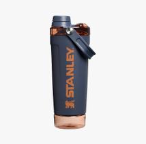 Activate Shaker Stanley Twilight 591ml Original + Personalizado a Laser com Nome ou Símbolo Activate Shaker Stanley Twilight 591ml Original + Personalizado a Laser com Nome ou Símbolo