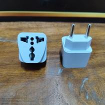 Adaptador De Tomada Universal Padrão Europeu UK Para Brasileiro Bivolt 10a BRANCO LINHA PREMIUM Adaptador De Tomada Universal Padrão Europeu UK Para Brasileiro Bivolt 10a BRANCO LINHA PREMIUM