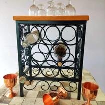 Adega de mesa em Ferro e Madeira Rústica