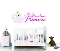 Adesivo de Parede Aqui dorme uma Princesa e Foca Cute