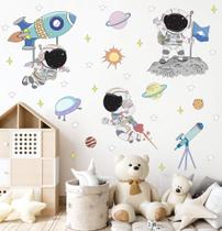 Adesivo De Parede Astronautas Foguete Luneta Galáxia Estrela Meia Lua Cute Baby Planetas Ovni Sol