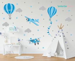 adesivo de parede decoração meninos aviões balão azul claro