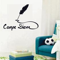 Adesivo de Parede Decorativo Frase Carpe Diem Pena C2155