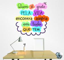Adesivo de parede Frase Quem é grato pela vida