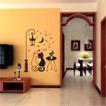 Adesivo de Parede Gatos Apaixonados com Poste Colonial e Lua Crescente Decoração de Hall Entrada