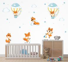 Adesivo de Parede Infantil Raposas no Balão Raposinha Cute