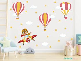 adesivo de parede menino aviador balões nuvens piloto