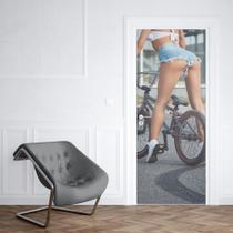 Adesivo de Porta Mulher Bicicleta Sensual 02