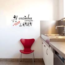 Adesivo Decorativo Parede "A cozinha é o coração da casa" - Fama Adesivos