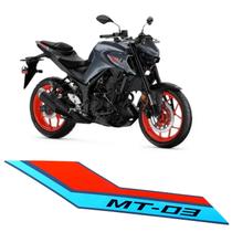 Adesivo Emblema Carenagem Aba Tanque Direito Mt03 2022 Cinza Original Yamaha