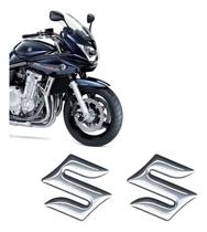Adesivo Emblema S Suzuki Tanque Hayabusa, Bandit, Bking Adesivo Emblema S Suzuki Tanque Hayabusa, Bandit, Bking