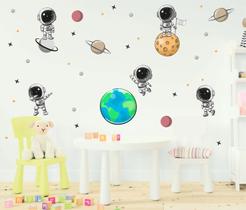 Adesivo Infantil Astronauta Cute e Planetas