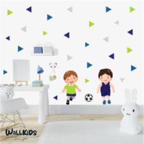 Adesivo kit infantil meninos bonitos jogando futebol