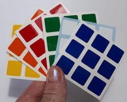 Adesivos para Cubo Mágico 3x3x3 56 a 57mm Dayan Shengshou Rubik