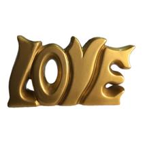 Adorno enfeite decorativo Love palavra em cerâmica esmaltada dourado 27x15cm