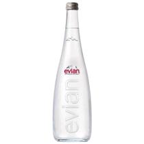 Água Mineral Com Gás Francesa Evian Sparkling 750Ml