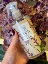 Agua perfumada lavanda absoluta arabesc - 500ml Agua perfumada lavanda absoluta arabesc - 500ml
