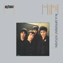 Álbum DOMINO Another Music in a Different Kitchen Álbum DOMINO Another Music in a Different Kitchen