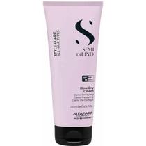 Alfaparf Semi Di Lino Blow Dry Cream 200ml Creme Leave-in Termoativado Proteção Térmica Brilho Alfaparf Semi Di Lino Blow Dry Cream 200ml Creme Leave-in Termoativado Proteção Térmica Brilho