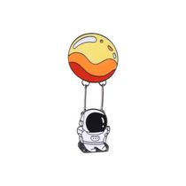 Alfinetes de broche Astronaut e Moon Dangling Design Alloy
