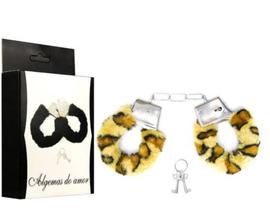 Algemas de metal com pelúcia