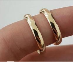 Aliança 03 gramas o par de ouro 14k