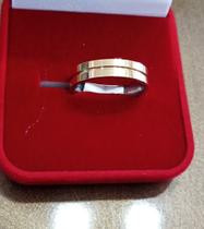 Aliança aço revestido com moeda