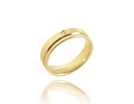 Aliança Clássica Semijoia Banho de Ouro 18K Anatômica Quadrada com Friso 5 mm e Ponto de Zircônia