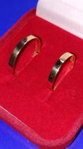 Alianças 2 mm Casal par Ouro 18 Kilates brilhosa Maciça Maciças Alianças 2 mm Casal par Ouro 18 Kilates brilhosa Maciça Maciças