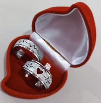 Alianças de aço inox para namoro ( LEVE DE BRINDE UM LINDO ANEL SOLITARIO)