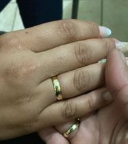 Alianças de Ouro 18 kilates 5 gramas 4 mm Maciça Par Reta com Kina Alianças de Ouro 18 kilates 5 gramas 4 mm Maciça Par Reta com Kina