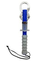Alicate Pega Peixe Com Balança Captura Segura Para Tirar Da Agua Com Segurança E Não Deixa Escapar Alicate Pega Peixe Com Balança Captura Segura Para Tirar Da Agua Com Segurança E Não Deixa Escapar