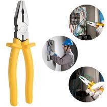 Alicate Universal Tramontina 8 Polegadas Master Aço Vanádio Empunhadura Isolada 1000 Volts NR10 Alicate Universal Tramontina 8 Polegadas Master Aço Vanádio Empunhadura Isolada 1000 Volts NR10