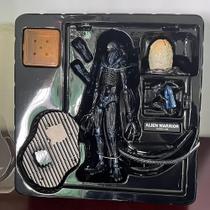Alien Queen Revoltech Action Figure Sci-Fi Warrior Alien VS Predator Anime Modelo Brinquedo Presente