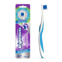 Aligner Brush BrightWorks limpa com segurança aparelhos dentários Aligner Brush BrightWorks limpa com segurança aparelhos dentários