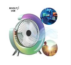 Alimentação USB e Luzes Coloridas: Ventilador Compacto!