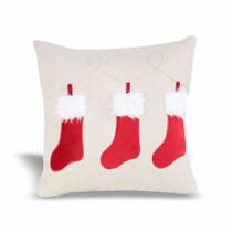 Almofada Artesanal Em Poliéster 50x50cm Cortbrás Botas De Natal Almofada Artesanal Em Poliéster 50x50cm Cortbrás Botas De Natal