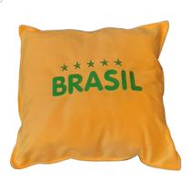 Almofada Brasil Aveludada Decoração Copa do Mundo Tema Países Acessorio Verde e Amarelo Seleção Torcida