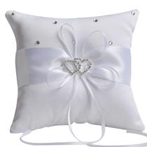 Almofada de aliança de casamento elegante com coração de cristal, laço de cetim branco