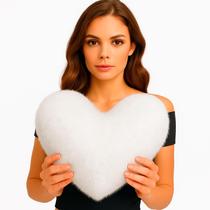 Almofada de Coração Pelúcia Pelo Curto Branco Para Decoração Novadecora Almofada de Coração Pelúcia Pelo Curto Branco Para Decoração Novadecora