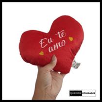 Almofada de Pelúcia Coração "Eu Te Amo" Presente Romântico 23x21cm