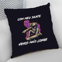 Almofada Decorativa Cheia c/ Zíper 40x40 Astronauta Skatista Almofada Decorativa Cheia c/ Zíper 40x40 Astronauta Skatista