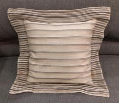 Almofada Decorativa de Seda Listrada Transparente Almofada Decorativa de Seda Listrada Transparente