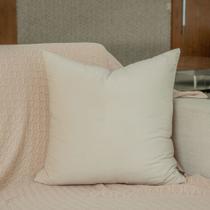 Almofada em Veludo Offwhite Quadrada