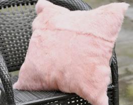 Almofada peluda rosa